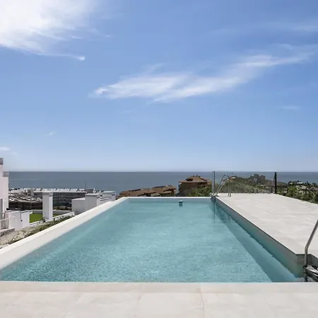 Terraza Mar - Apartment With Rooftop Pool, Carvajal, Fuengirola *