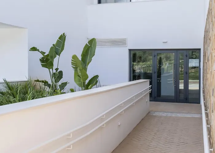 The Middleviews Collection - Terraza Mar By Hwpc